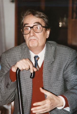 Biografia e rassegna stampa